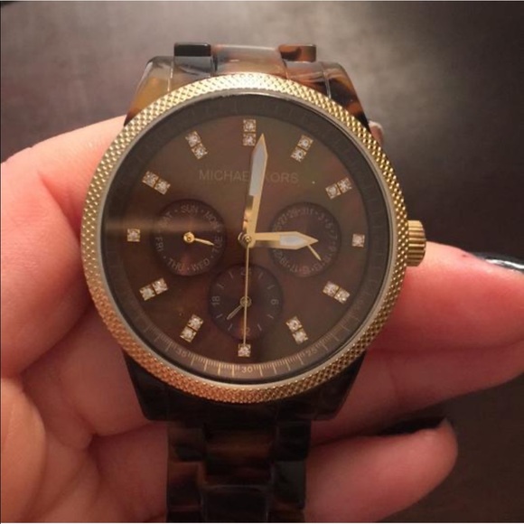 Jet Set Tortoise Shell Watch - Picture 2 of 5